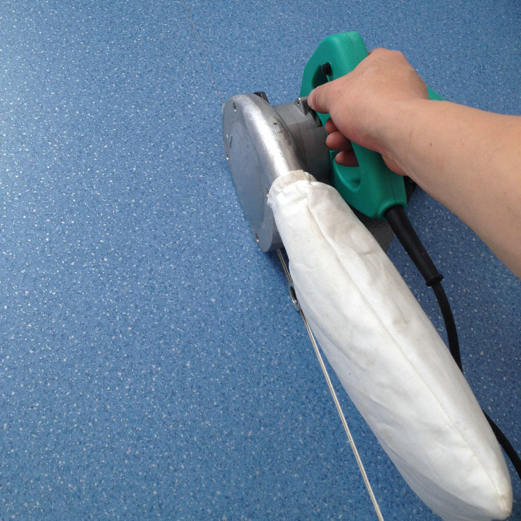 Electric floor groving machine